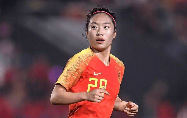 美女被草网站