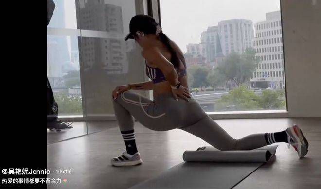 cc超大胆私女人处摄影艺术